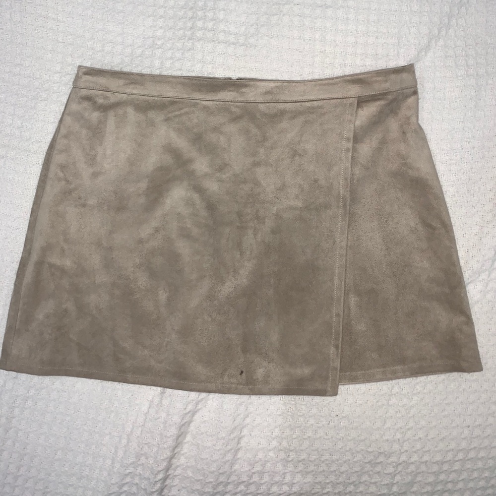 BCBG Suede Skrit